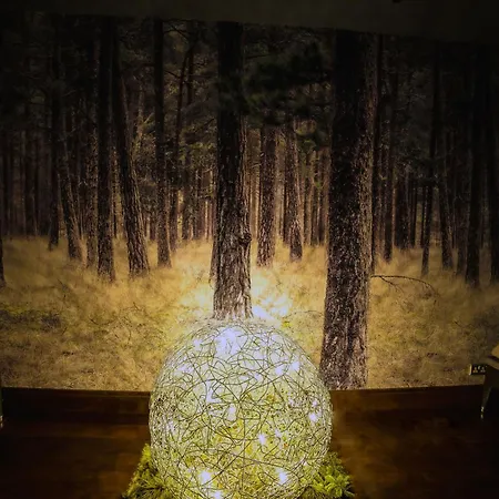 No.1 Pery Square & 4*