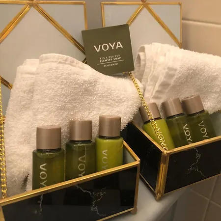 No.1 Pery Square & 4*