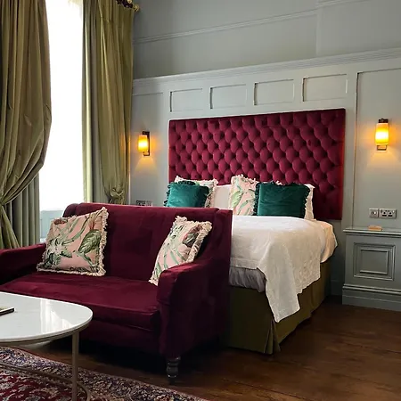 No.1 Pery Square & Limerick Junction