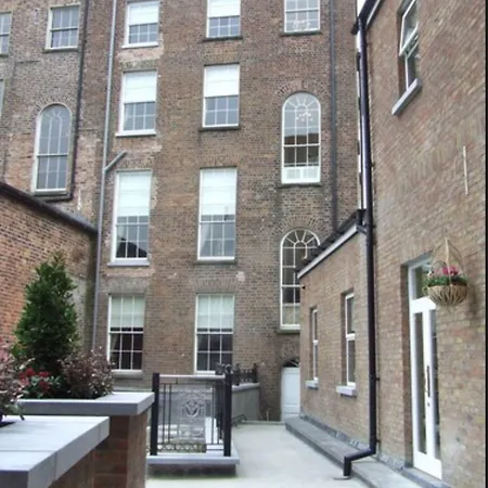 No.1 Pery Square & 4*