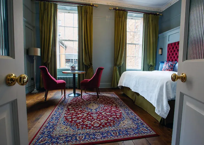 No.1 Pery Square & Hotel Limerick Junction