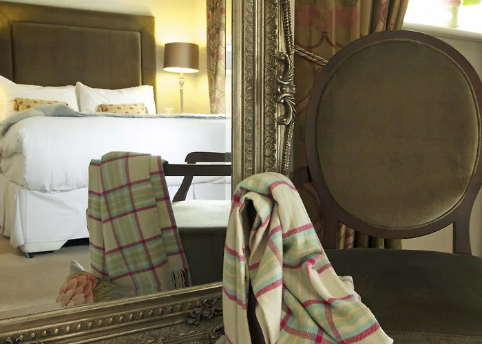 No.1 Pery Square & Hotel