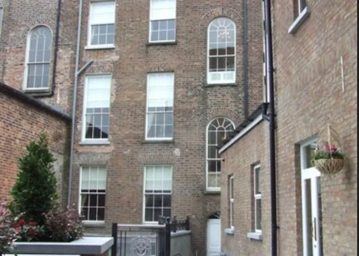 No.1 Pery Square & 4*