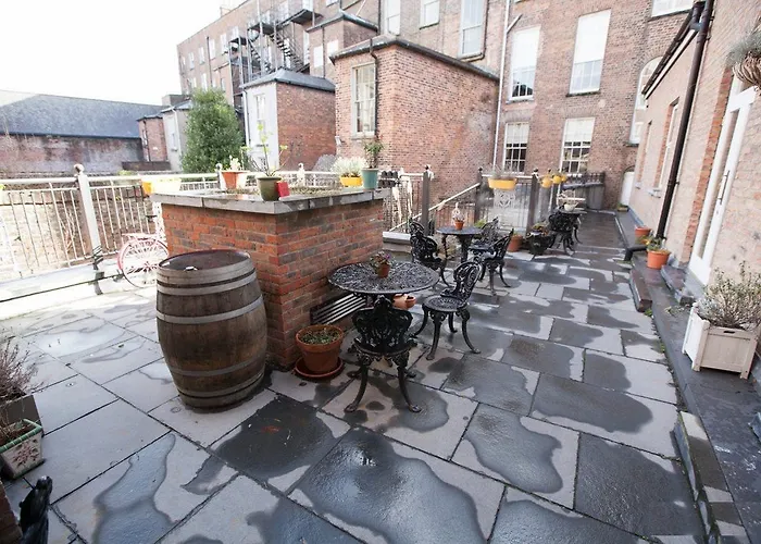 一号佩瑞广场温泉酒店