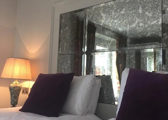 No.1 Pery Square & Limerick Junction