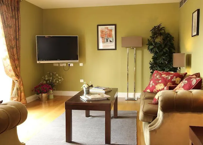 No.1 Pery Square & 4*